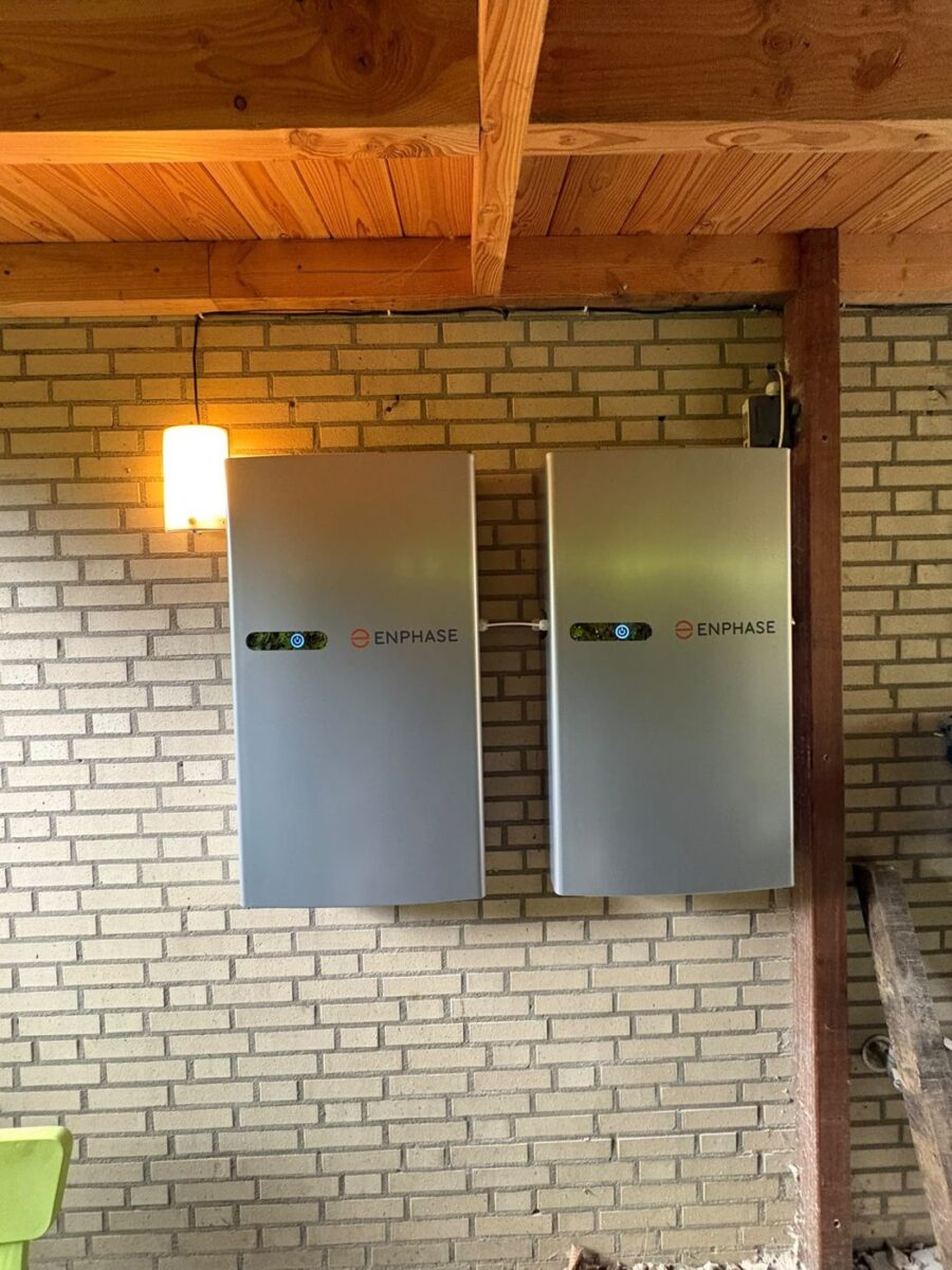 Twee Enphase thuisbatterijen, samen 10 kWh, in Wijchen